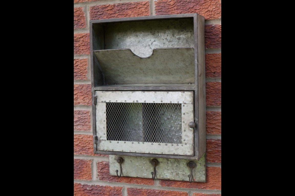 Wall Storage Unit