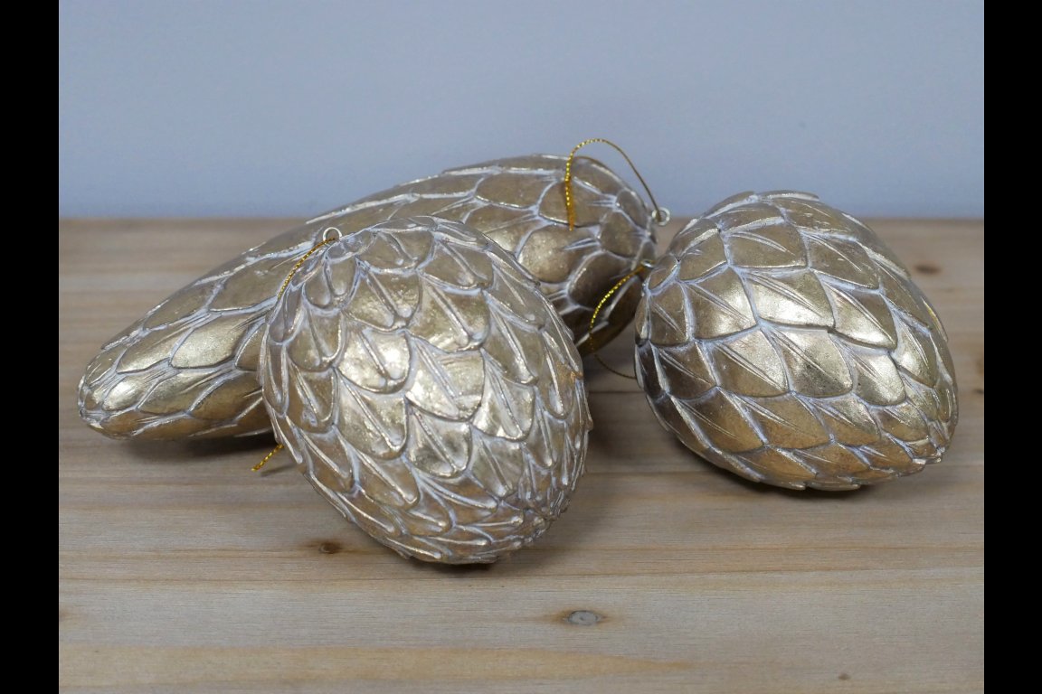 Set Of 3 Pinecones