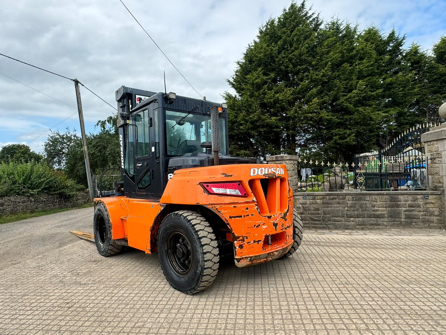 2015 DOOSAN D80S-7 8 TON FORKLIFT FORKTRUCK