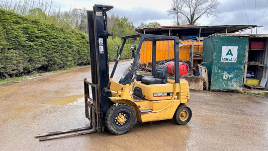 CAT 2 ton Gas Forklift