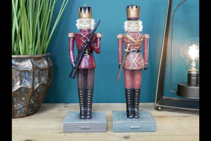 Set Of 2 Soldiers