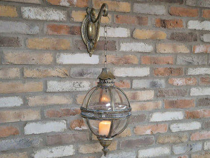 Lantern & Bracket
