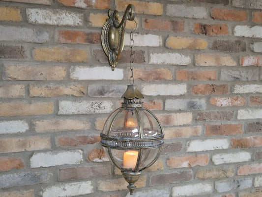 Lantern & Bracket