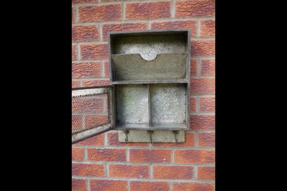 Wall Storage Unit