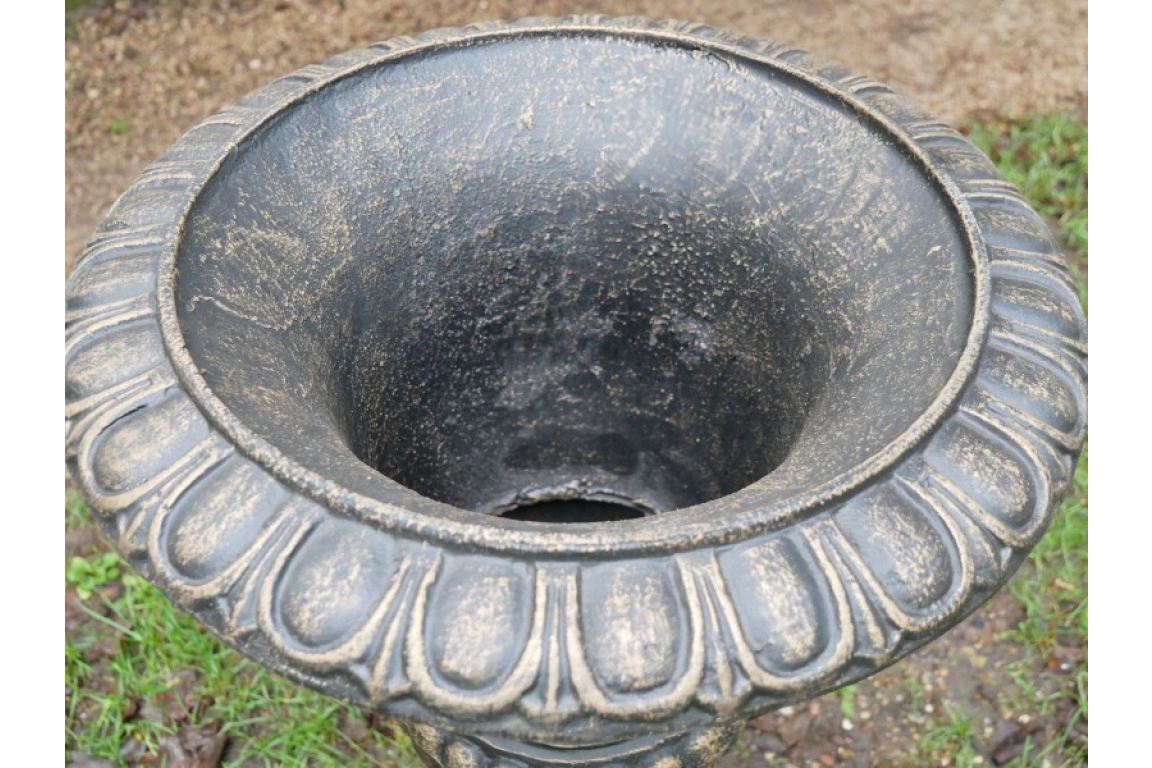 C14 Urn No Base B/Z Finish