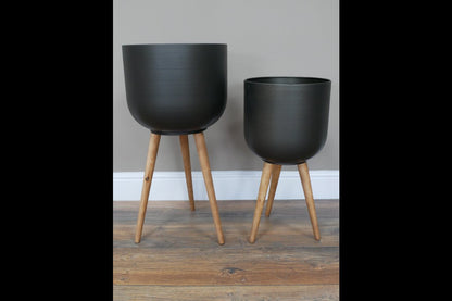 Set Of Two Planters