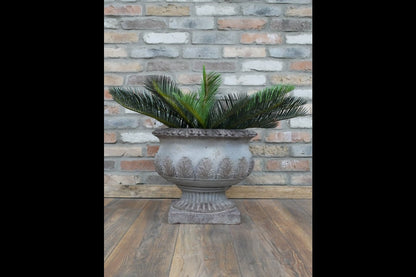 Urn
