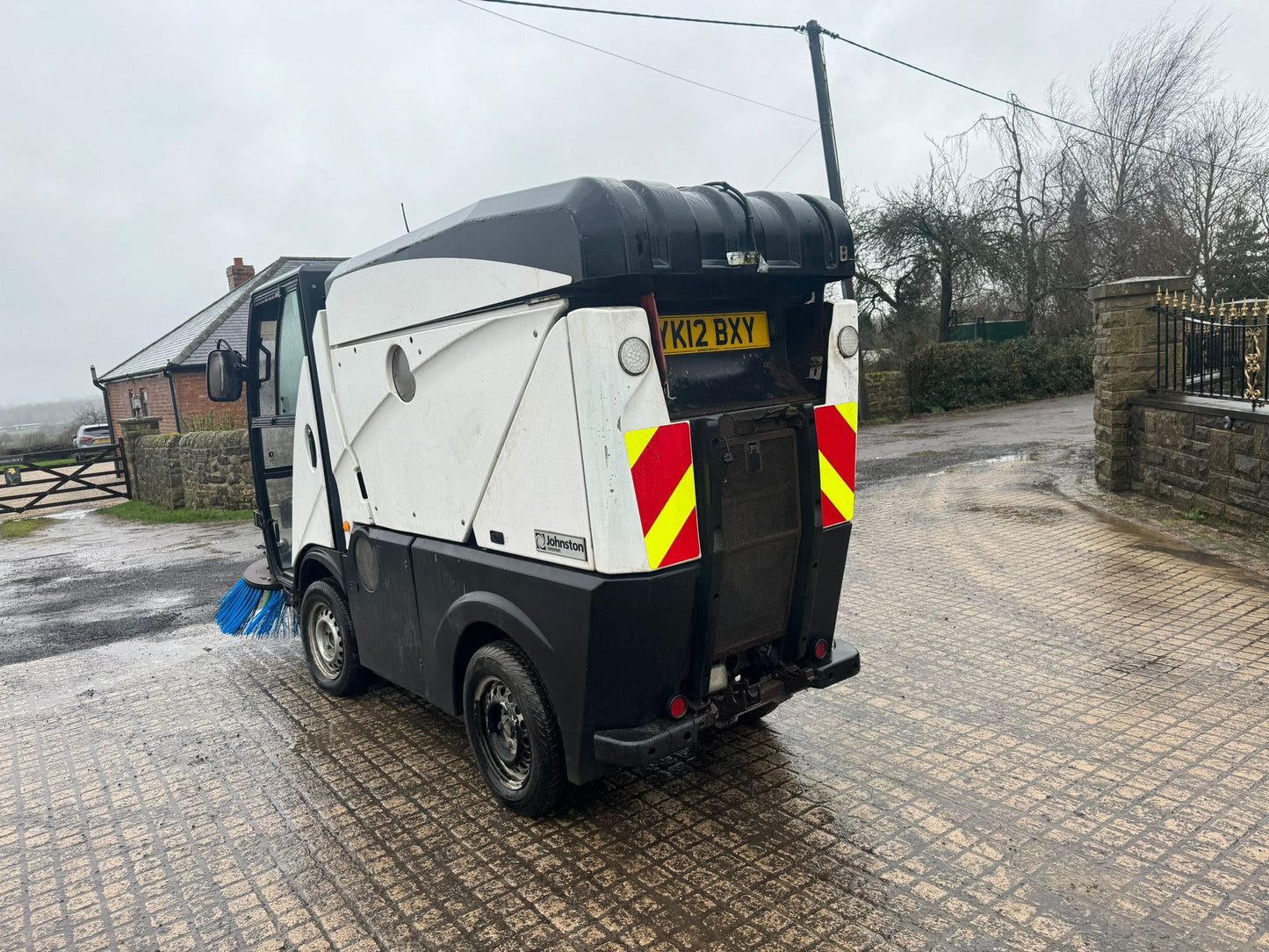 2012 JOHNSTON CN101 COMPACT ROAD SWEEPER