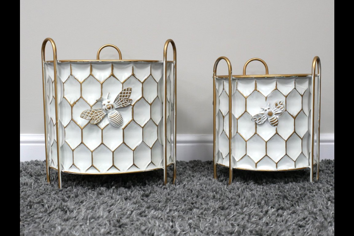 Set Of 2 Bee Planters