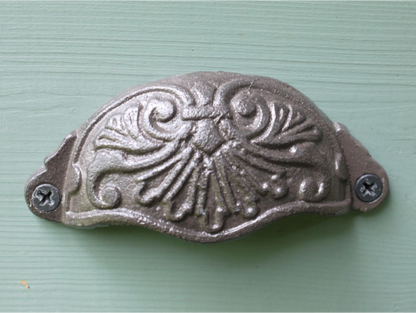Handle