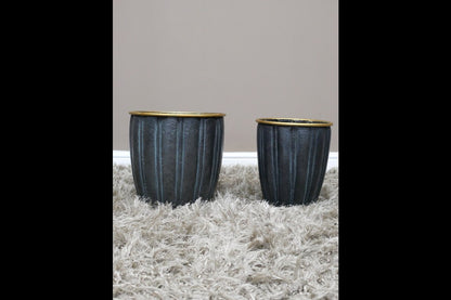 Set Of 2 Planters