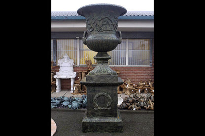 Urn & Base 2.76L Old Verdi Finish
