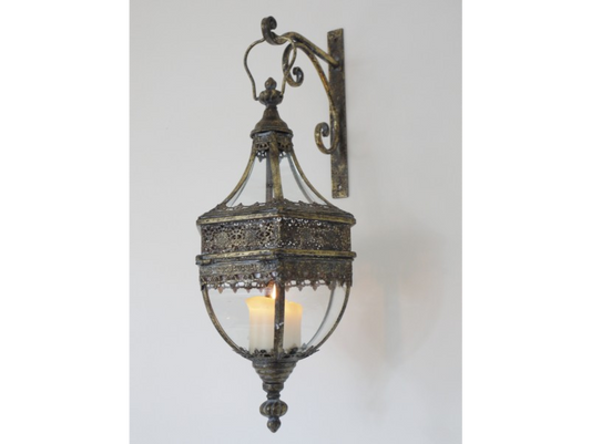 Lantern & Bracket