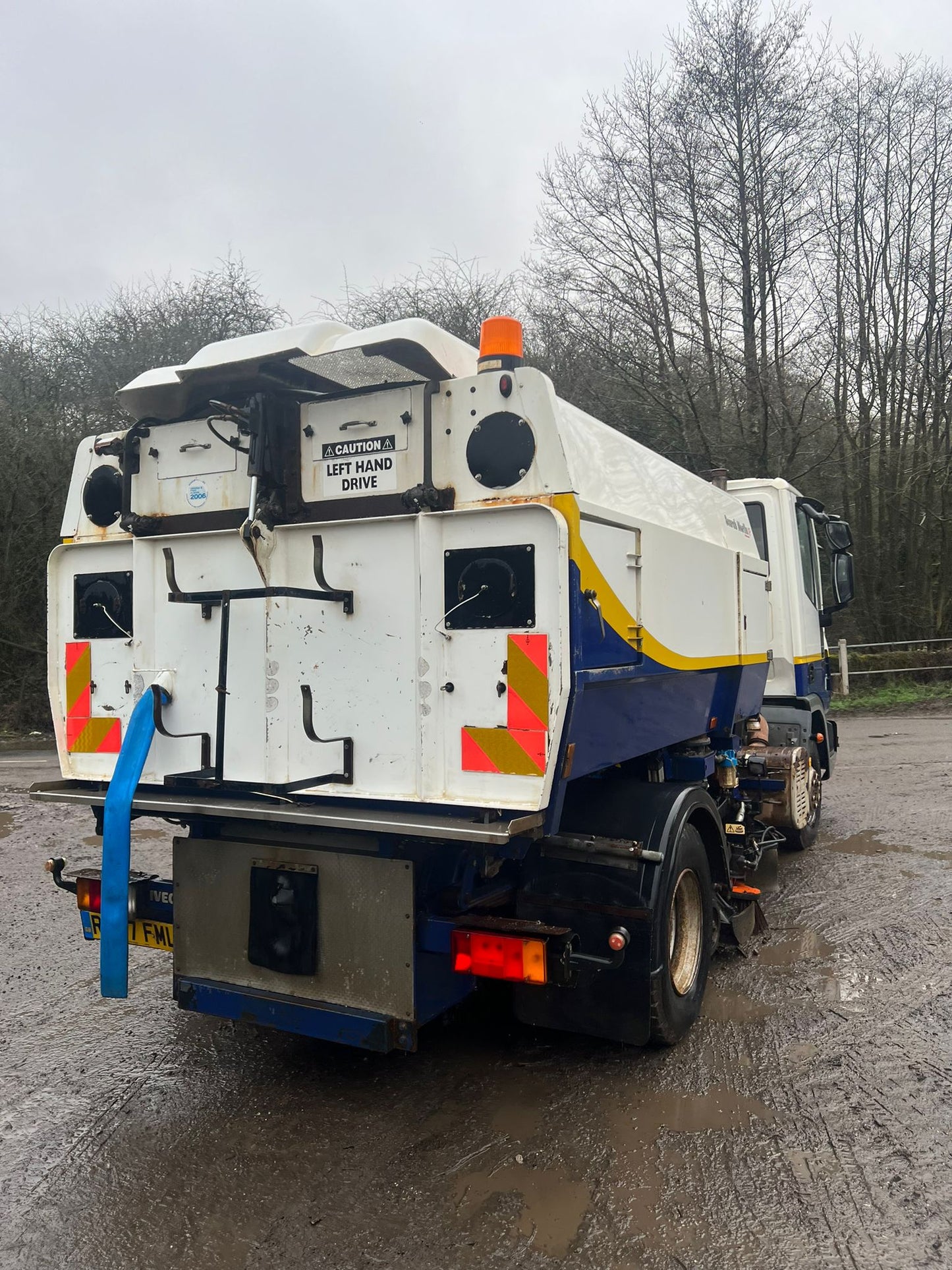 IVECO SCARAB MERLIN ROAD SWEEPER LORRY