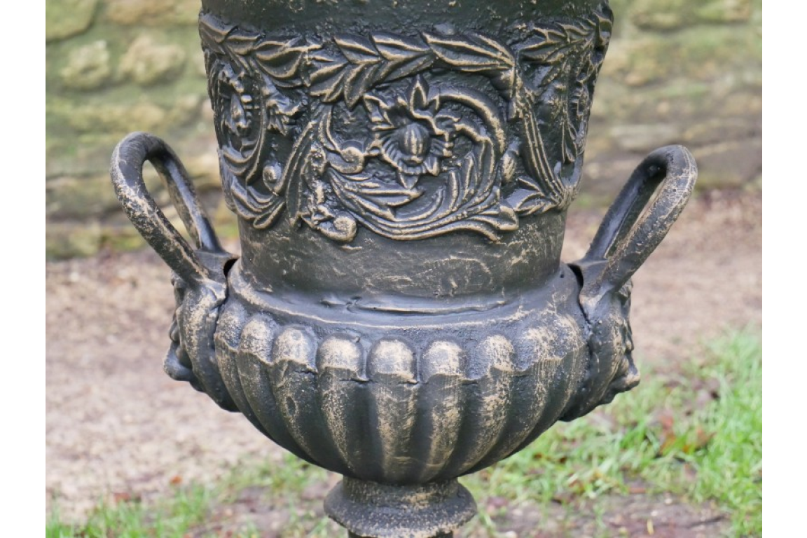 C14 Urn No Base B/Z Finish