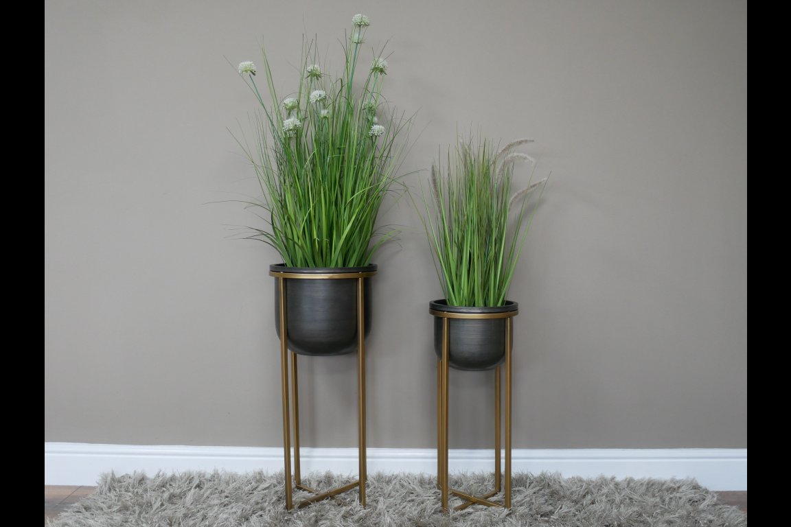 Set Of 2 Planters