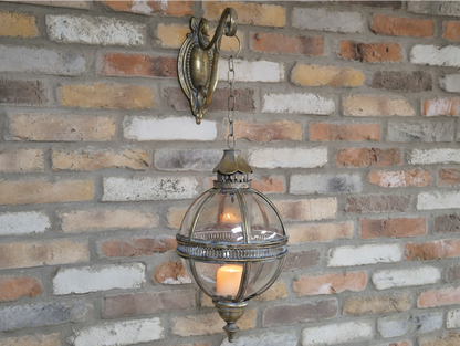 Lantern & Bracket