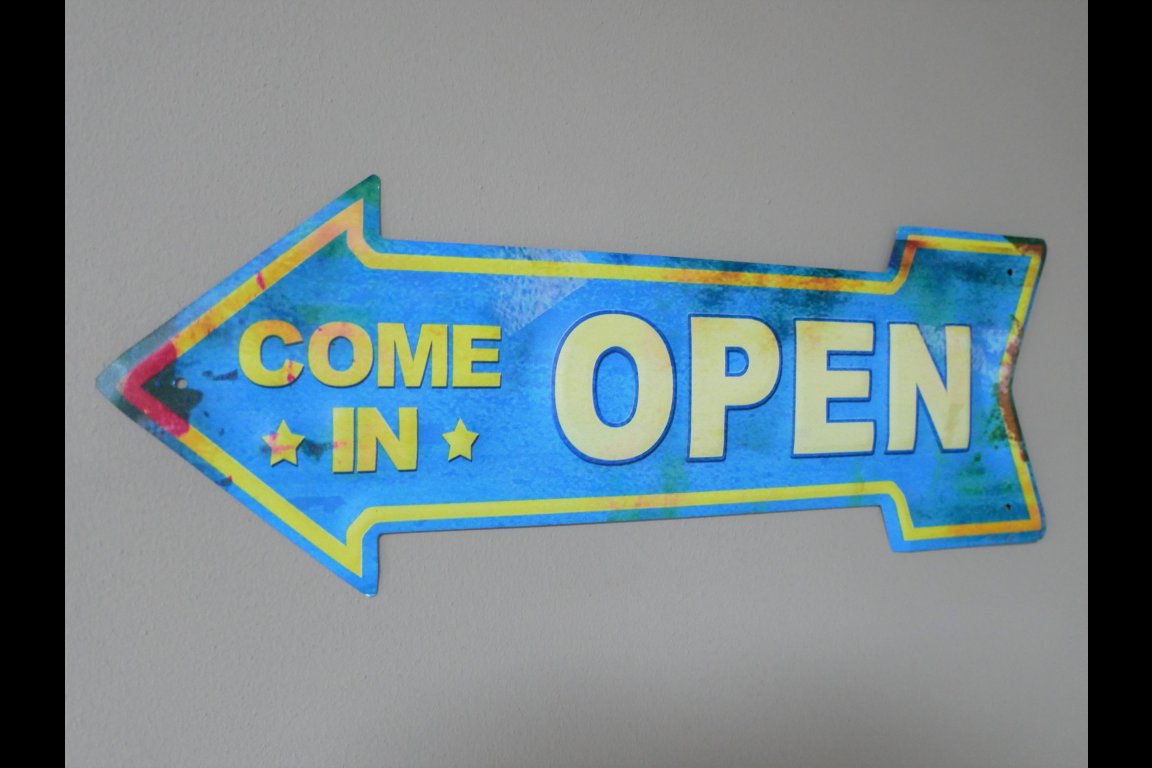 Sign (Open)
