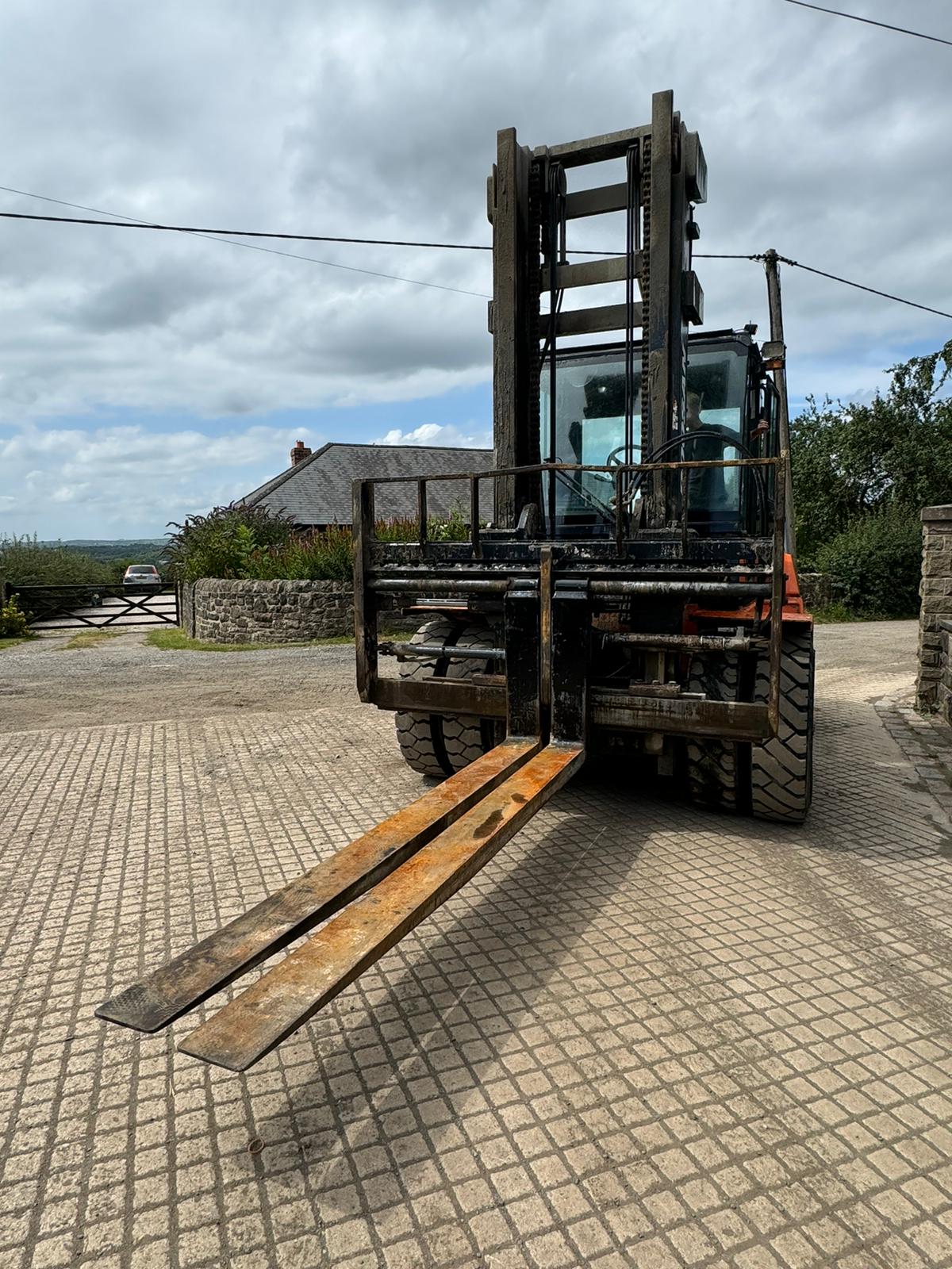 2015 DOOSAN D80S-7 8 TON FORKLIFT FORKTRUCK