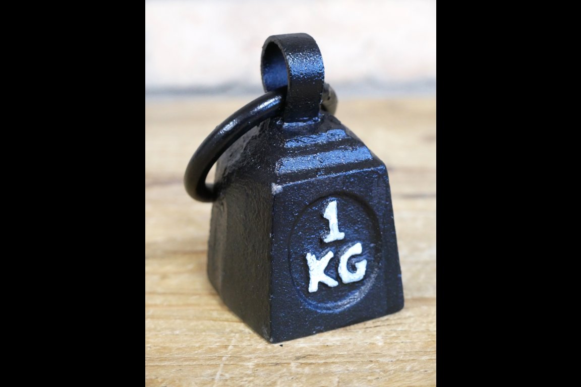 Weight 1kg