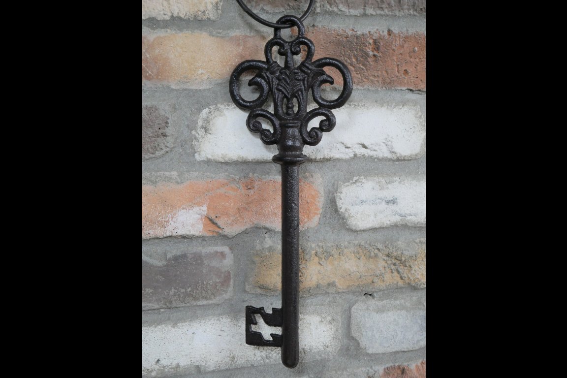 Giant Key