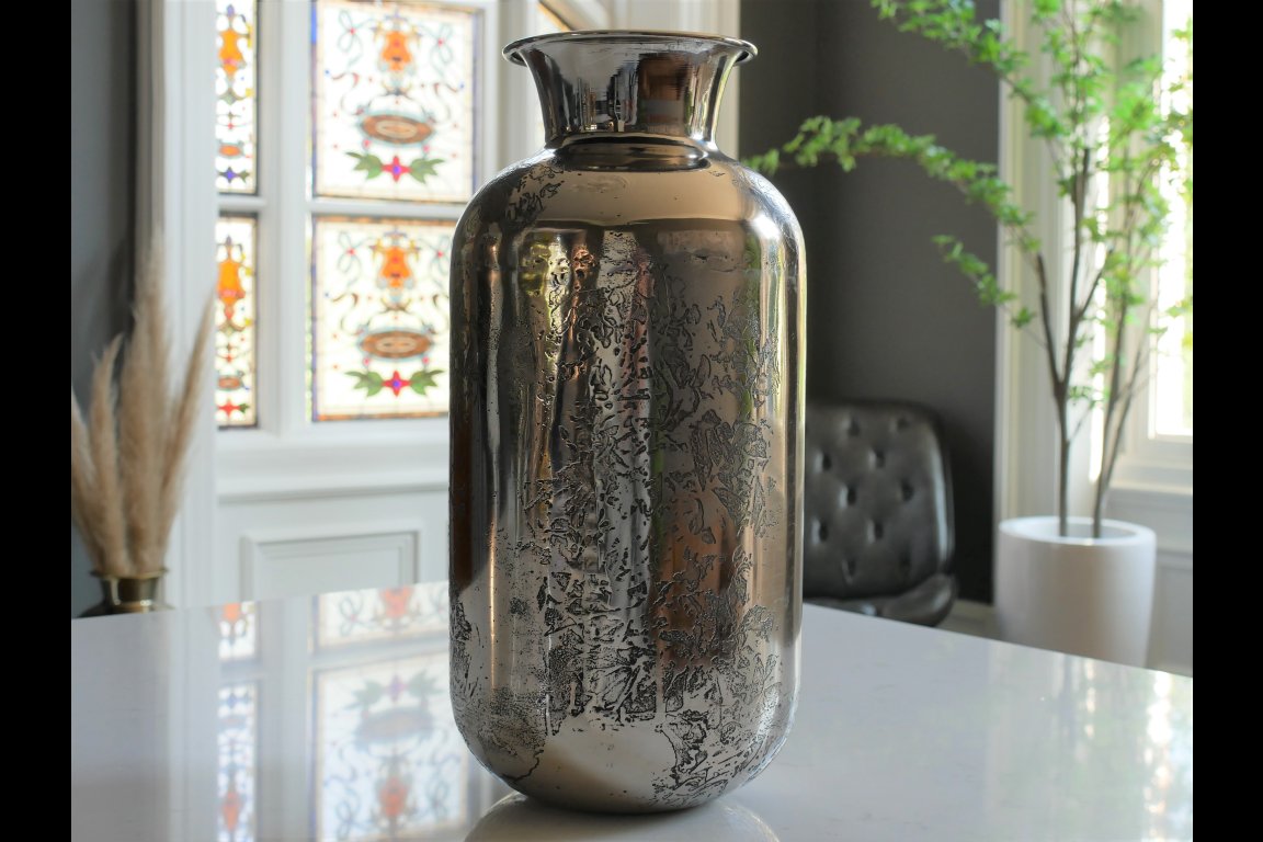 Aluminium Vase - Small (Silver)