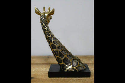Giraffe Head (L)