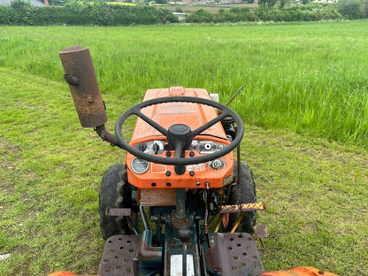 Kubota B7100 17HP 4WD Compact Tractor