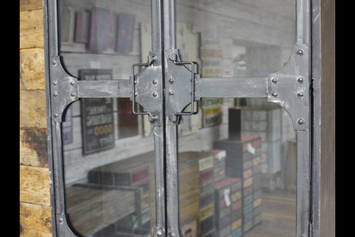 Wall Cabinet