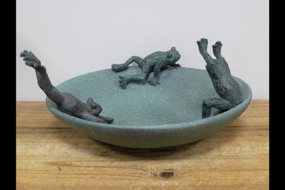 Frog Bird Feeder / Bath