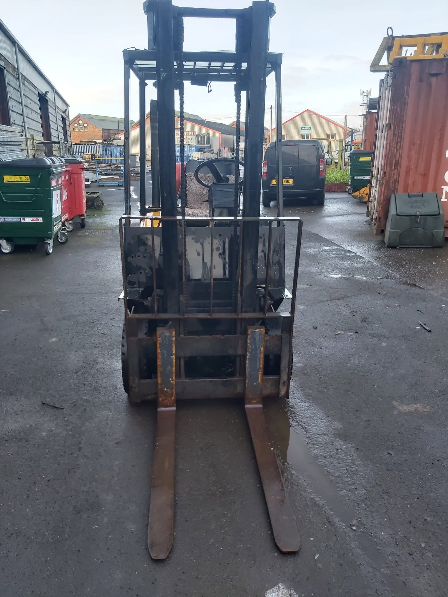 YALE 2 TONNE GAS FORKLIFT TRUCK