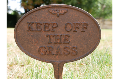 Keep Of The Grass Stake