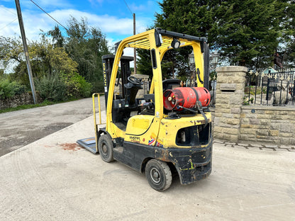 2017 Hyster Fortens H1.8FT 1.8 Ton Forklift With Roof