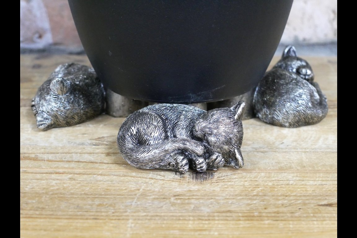Cat Pot Stands (Set of 3)