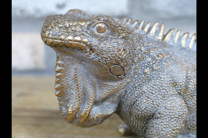 Lizard Candle Holder