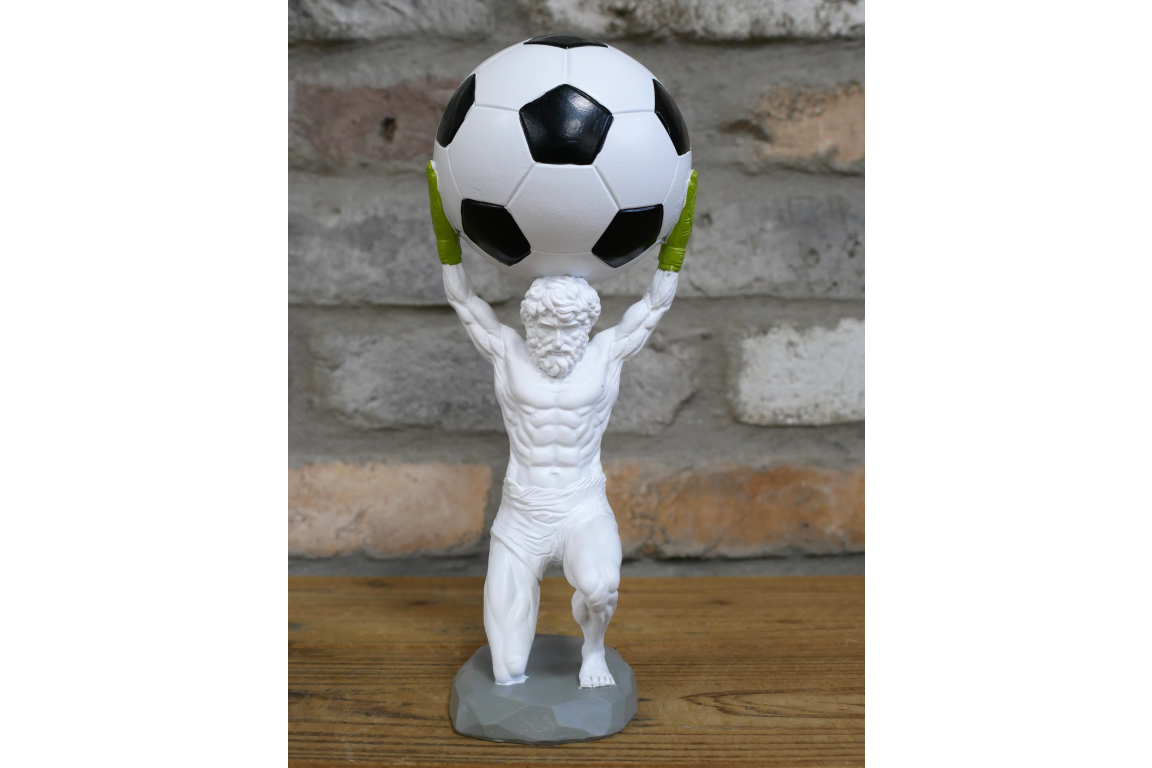 Atlas At The Pitch