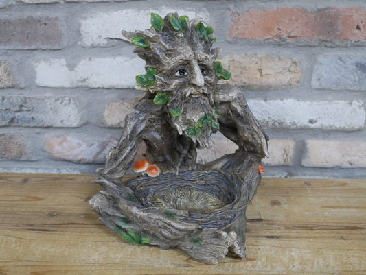 Treeman Birdfeeder