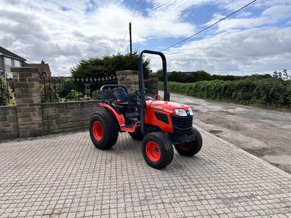 484 HOURS - KUBOTA B1241 4WD COMPACT TRACTOR