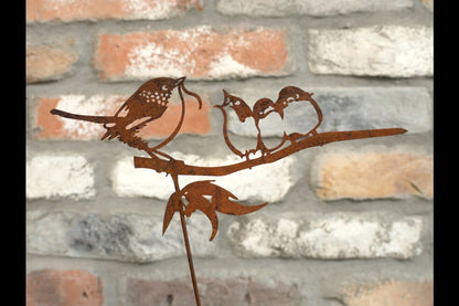 Rusty Stake (Bird Family)