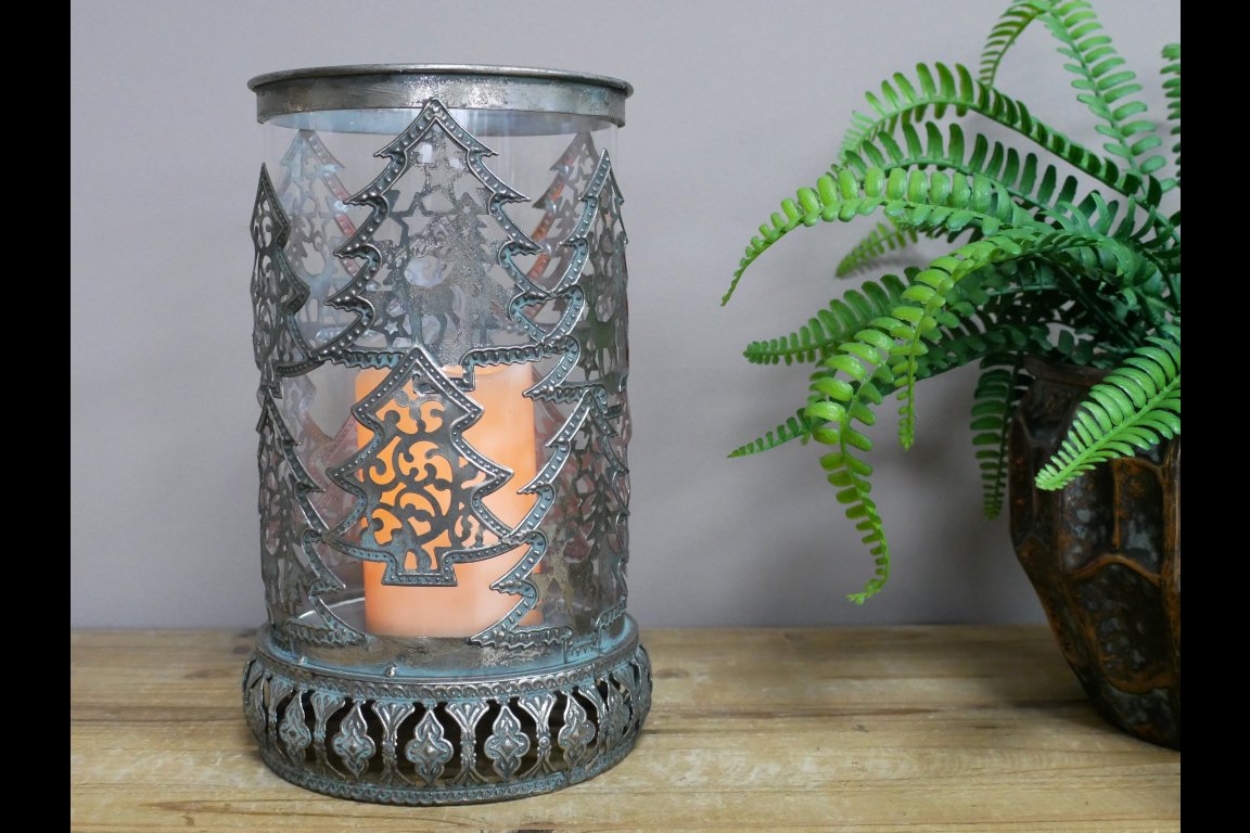Round Tree Lantern
