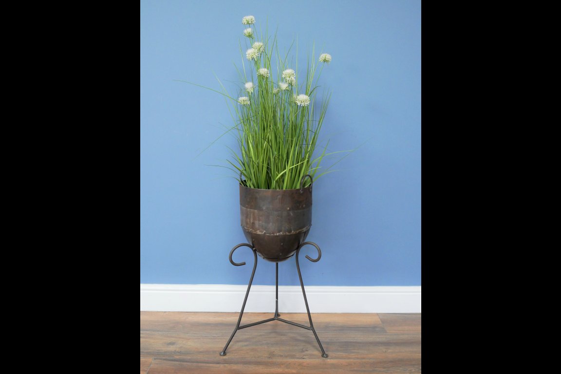 Iron Planter