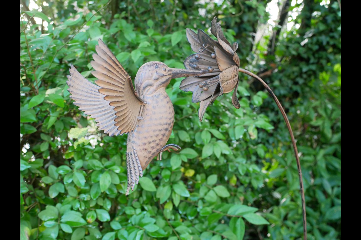 Rusty Hummingbird Stake