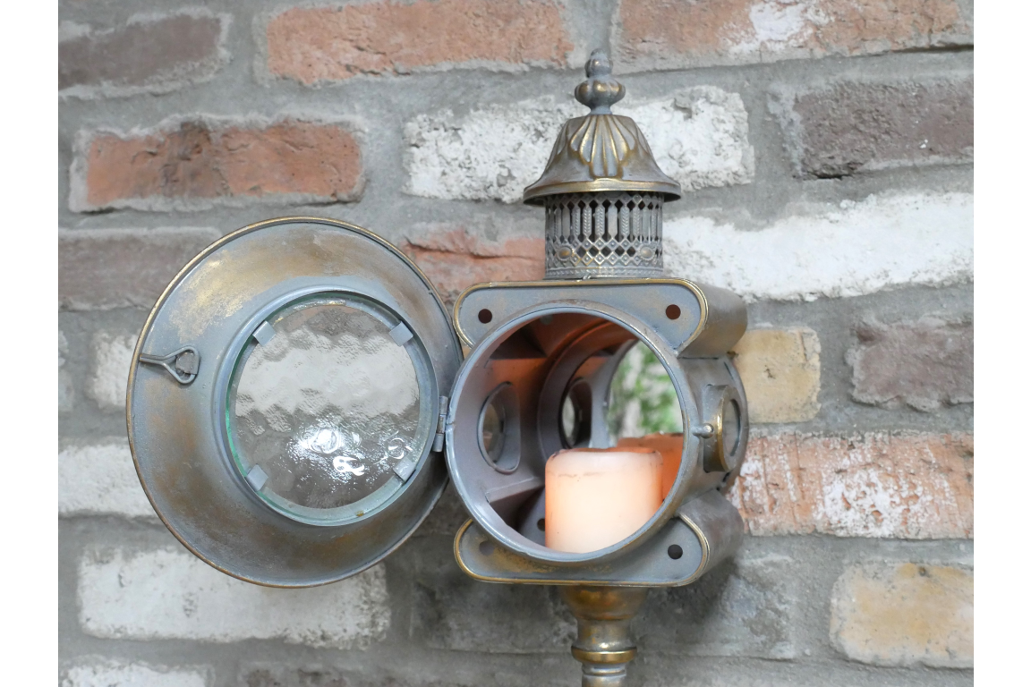 Wall Lantern