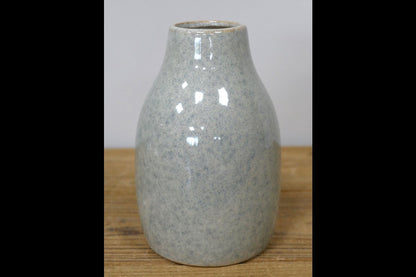 Vase / Flower Holder