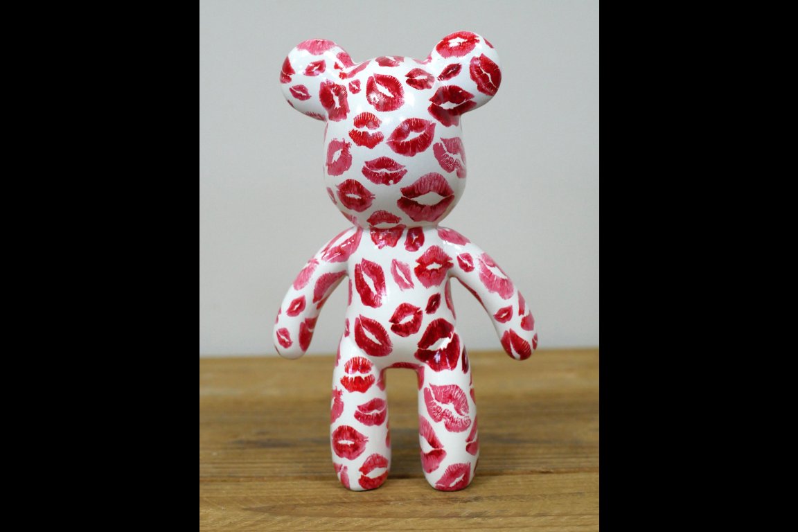 Kiss Bear - Small