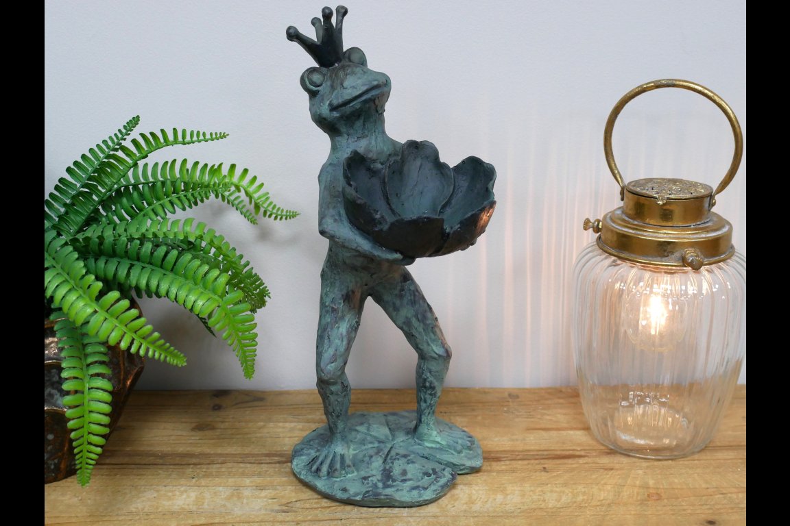 Standing Frog Bird Feeder