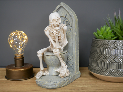 Skeleton On The Loo
