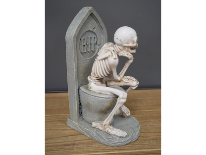 Skeleton On The Loo