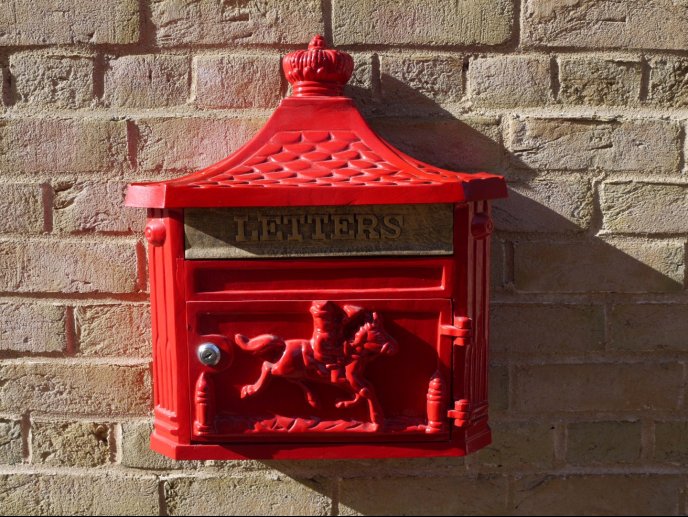 Aluminium Wall Post Box Red