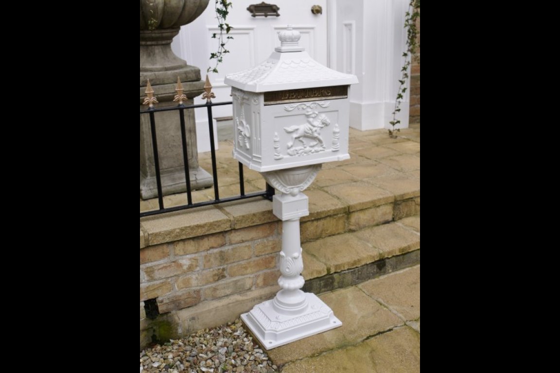 Aluminium Post Box White